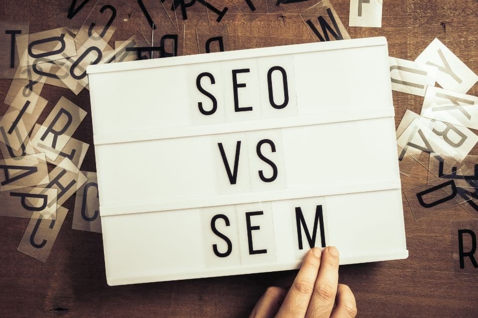 SEO o SEM, ¿qué estrategia es mejor para mi negocio?
